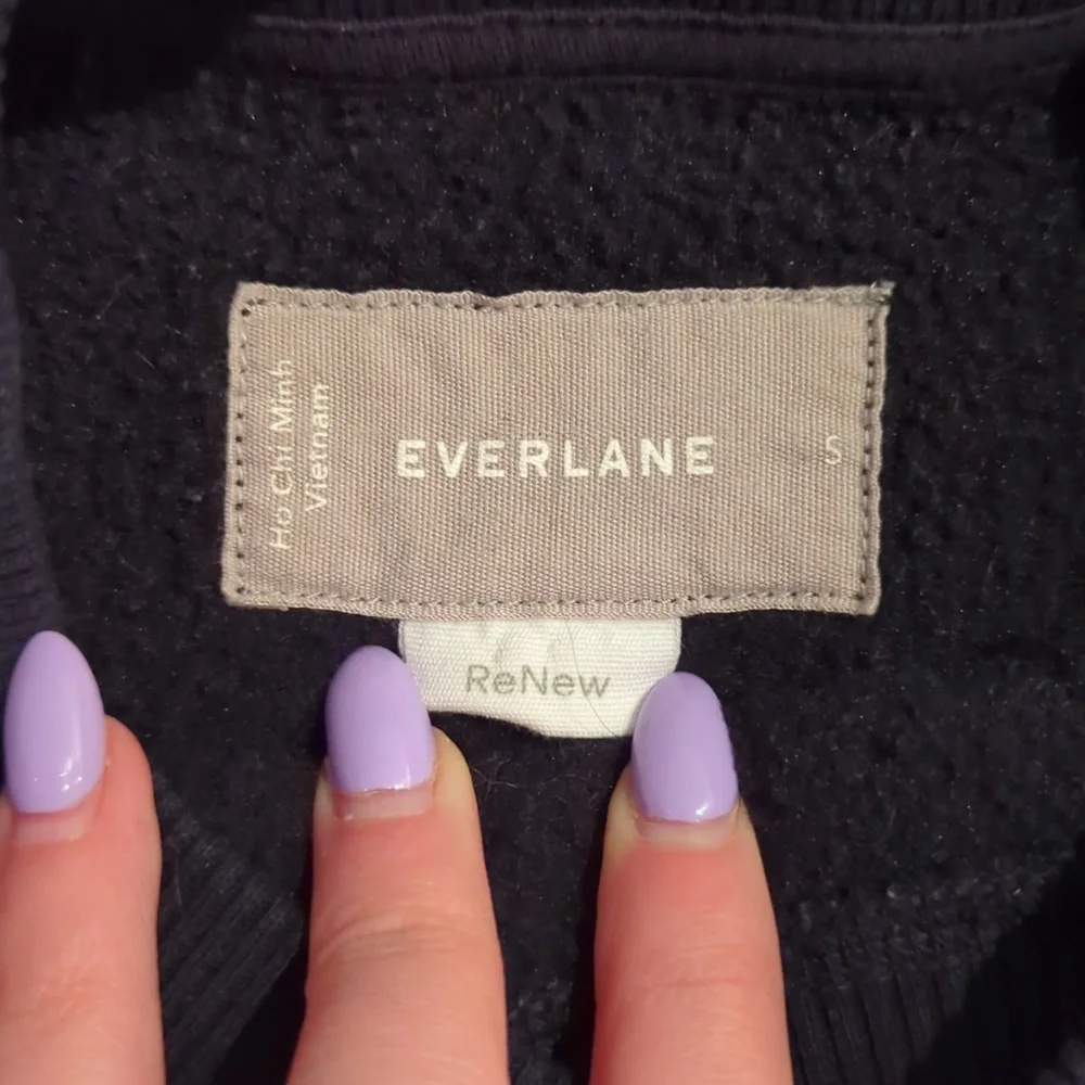 Everlane The ReNew Fleece Raglan Sweatshirt - Picture 4 of 4